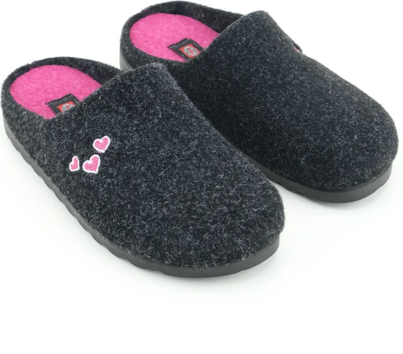 جيزر Women's Winter Embroidered Heart Design Comfortable Sole Home Garden Gondola Slippers