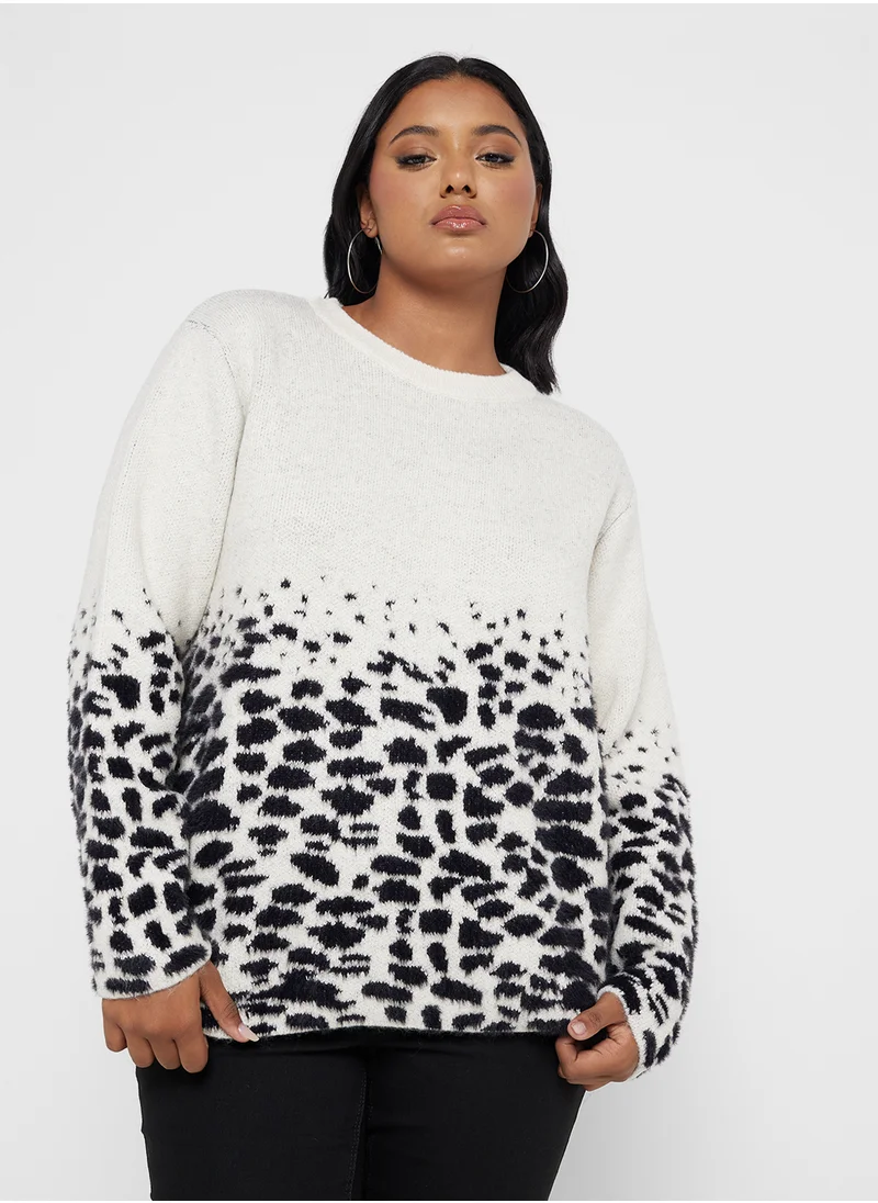 اونلي كارماكوما Crew Neck Printed Sweater