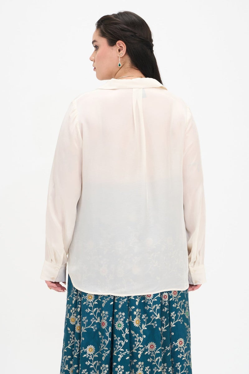 Virgio Solid Viscose Plus Size Shirt With V-Placket for Women - Image 4