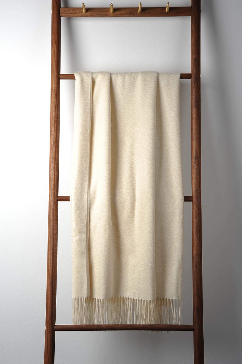 EP Mode 100% Pure Cashmere Throw Blanket for Sofa, Classic Design with Gift Box (Whisper White) - Image 5