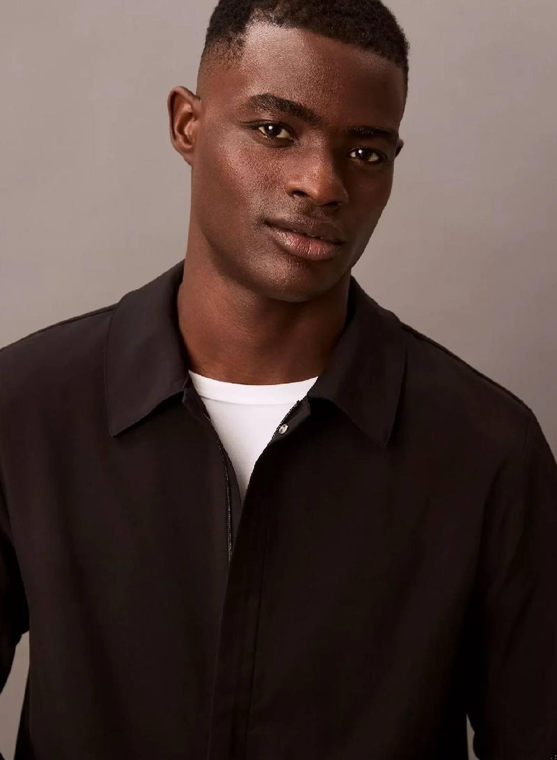 كالفن كلاين سترة واقية من الرياح مناسبة للسفر - Image 4