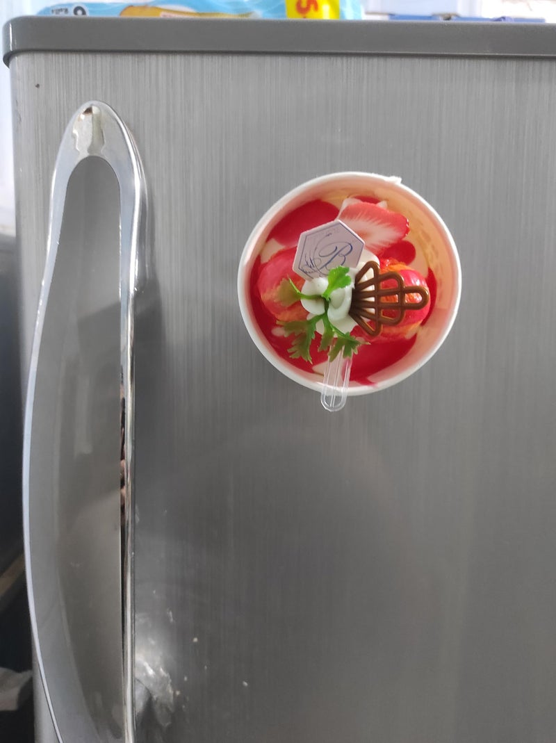 Real 3D Resin House Accessories Food Freeze Magnets Sticker Refrigerator Magnet Sticker Fake Ice Cream Cups Fridge, Kitchen Decor Cute Magnet Shapes Decorative (1, Strawberry Ice Cream) - Image 4