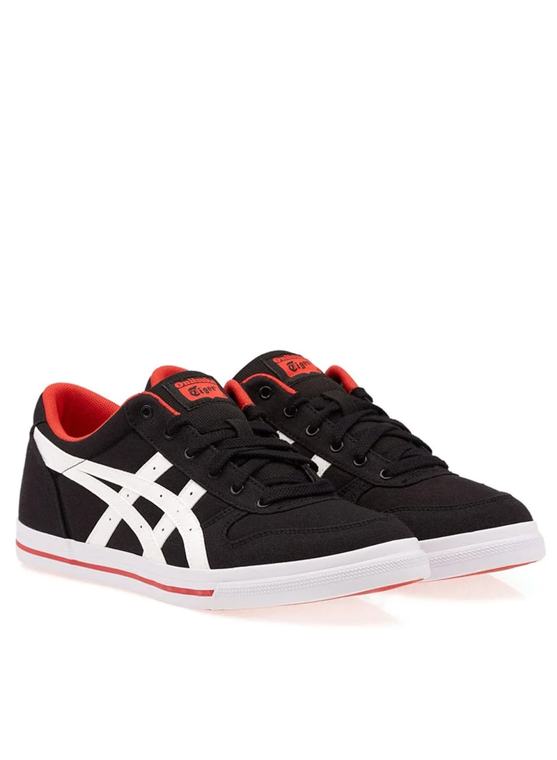 Onitsuka Tiger Aaron CV Low Top Sneakers