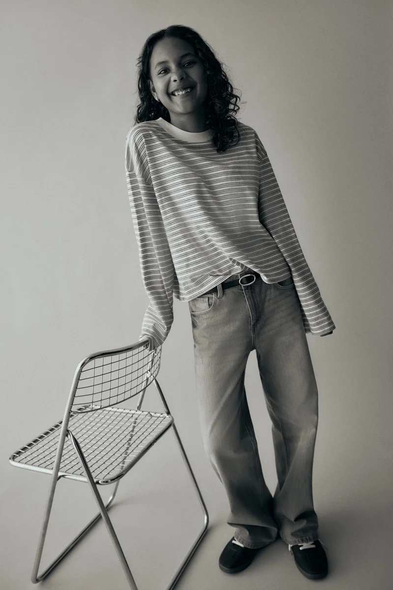 H&M Baggy Fit Bootcut Leg Jeans