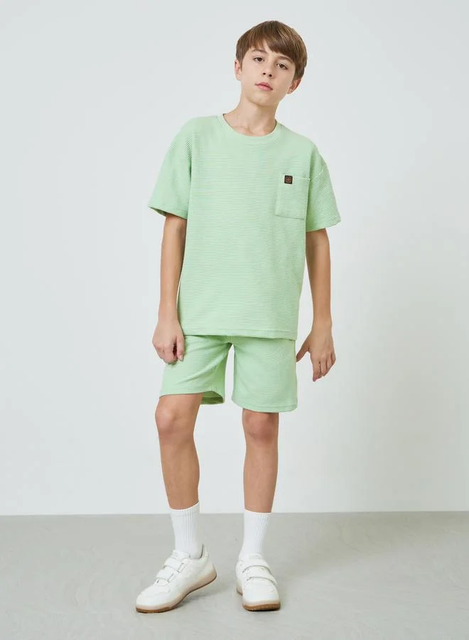ستايلي Teen Boys Textured Oversized T-Shirt and Shorts Set
