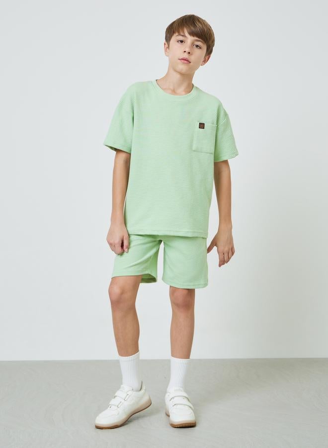 Styli Teen Boys Textured Oversized T-Shirt and Shorts Set - Image 2