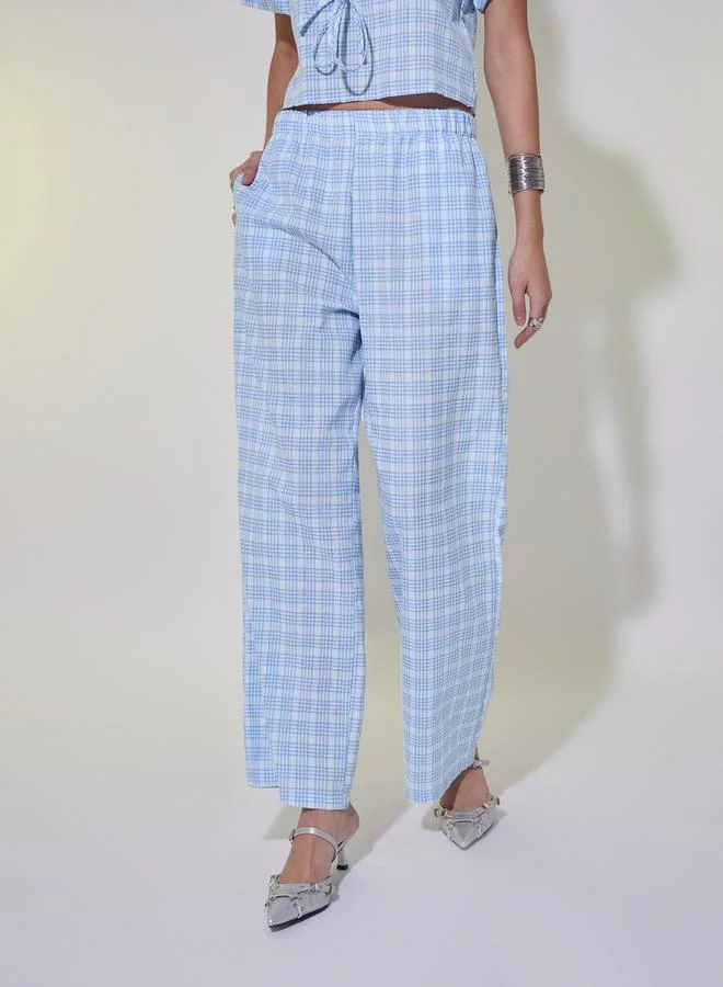 تايك تو Checked Tie-Up Detail Crop Top and Pants Co-Ords