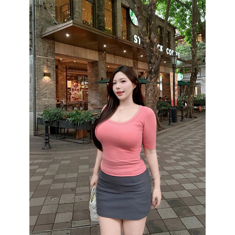تيشيرت نسائي بأكمام قصيرة بياقة دائرية عالي المرونة بمقاس كبير - Image 2