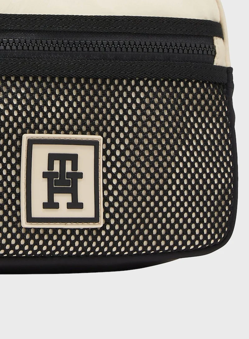 TOMMY JEANS Logo Camera Bag