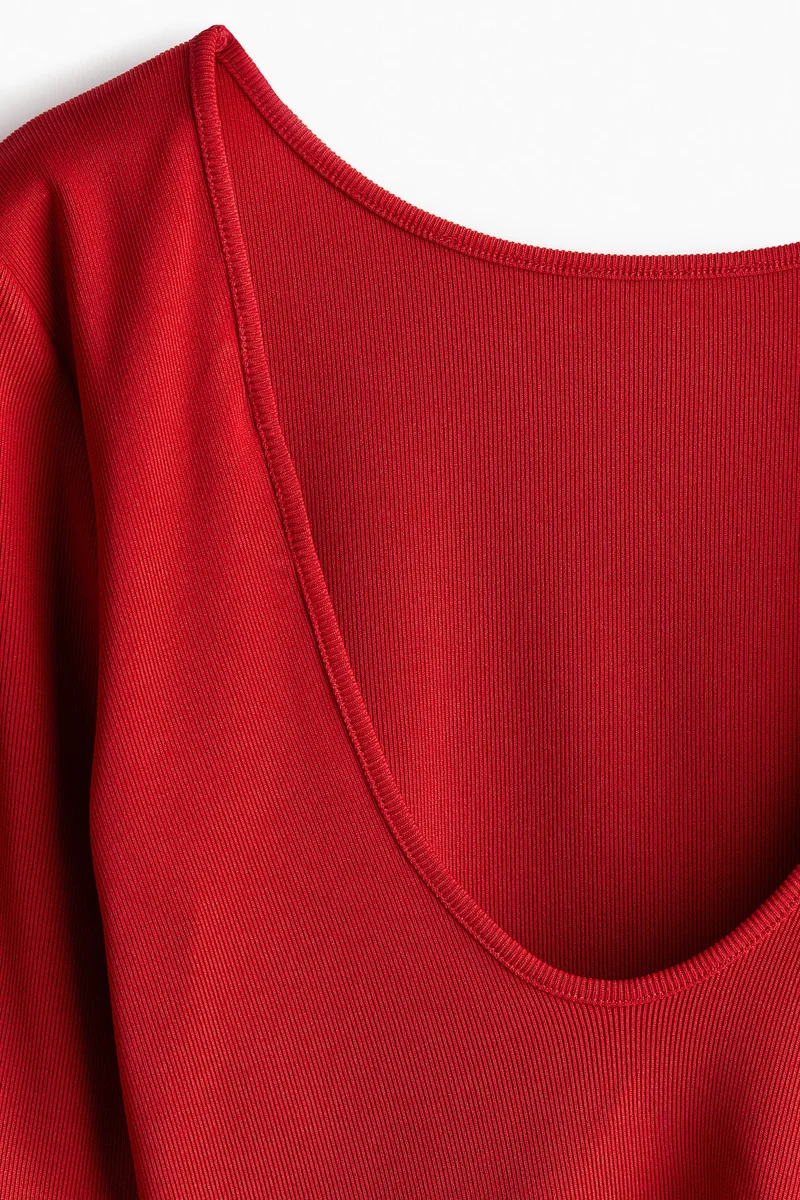 H&M Deep-back cropped top