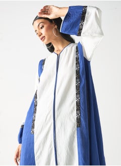هدية المدينة  عباية مطرزة باللونين مع الحجاب  - Image 2