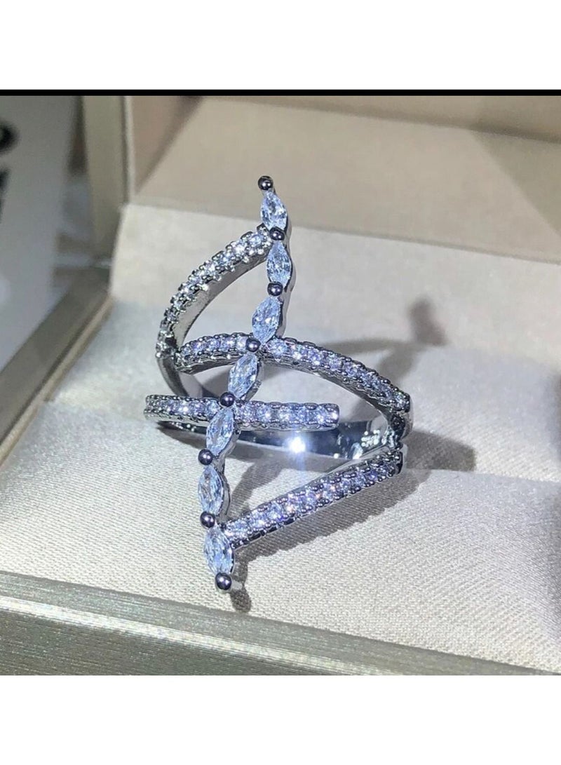 استراتيجية خاتم مصنوع من الفضة الإسترليني عيار 925 ومرصع بالزكرونيا المكعبة - Image 3