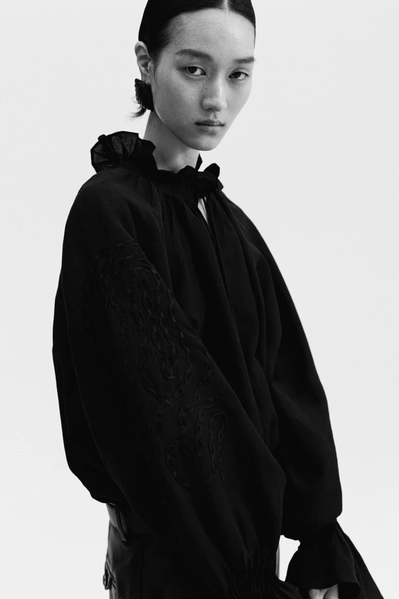 H&M Embroidered linen-blend blouse