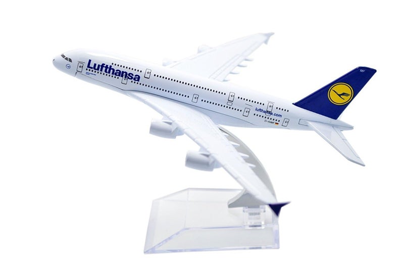 eS³kube Diecast Metal Aeroplane Scale Model, Size -15 Cm -1Pc - For Display Only (Lufthansa), For Adult, Multicolor - Image 4