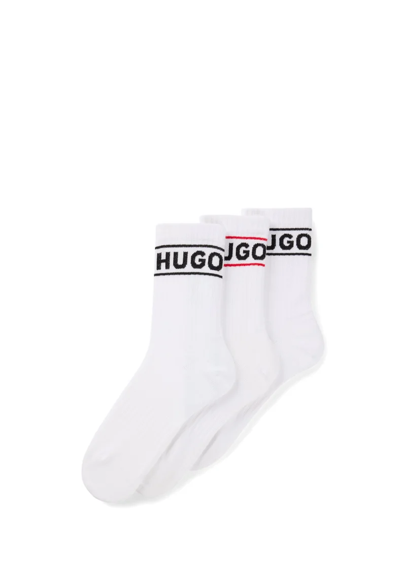 هوجو ثلاث جوارب قصيرة بشعار