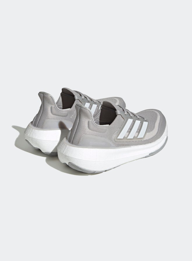 Adidas حذاء الركض الخفيف Ultraboost  - Image 4