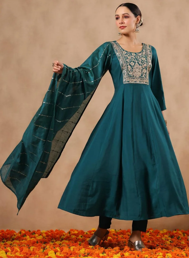 ISHIN Women's Green Polyester Blend Self Design Full Length Palazzo Kurta Set