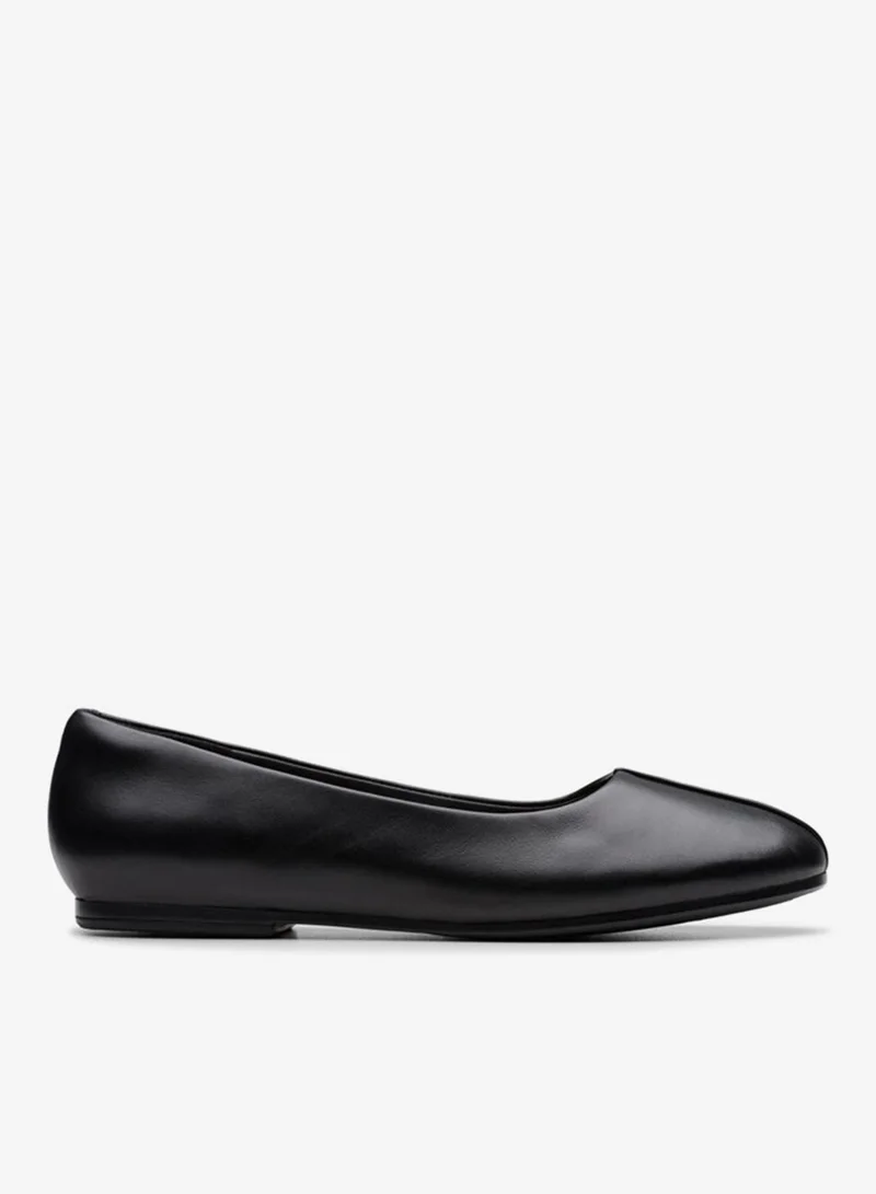 كلاركس Livia Lily Black Leather Ballerinas