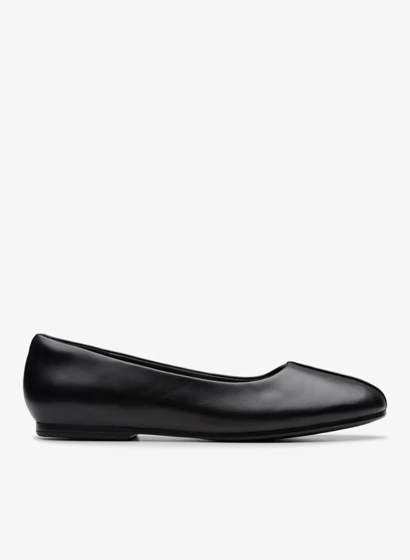 كلاركس Livia Lily Black Leather Ballerinas