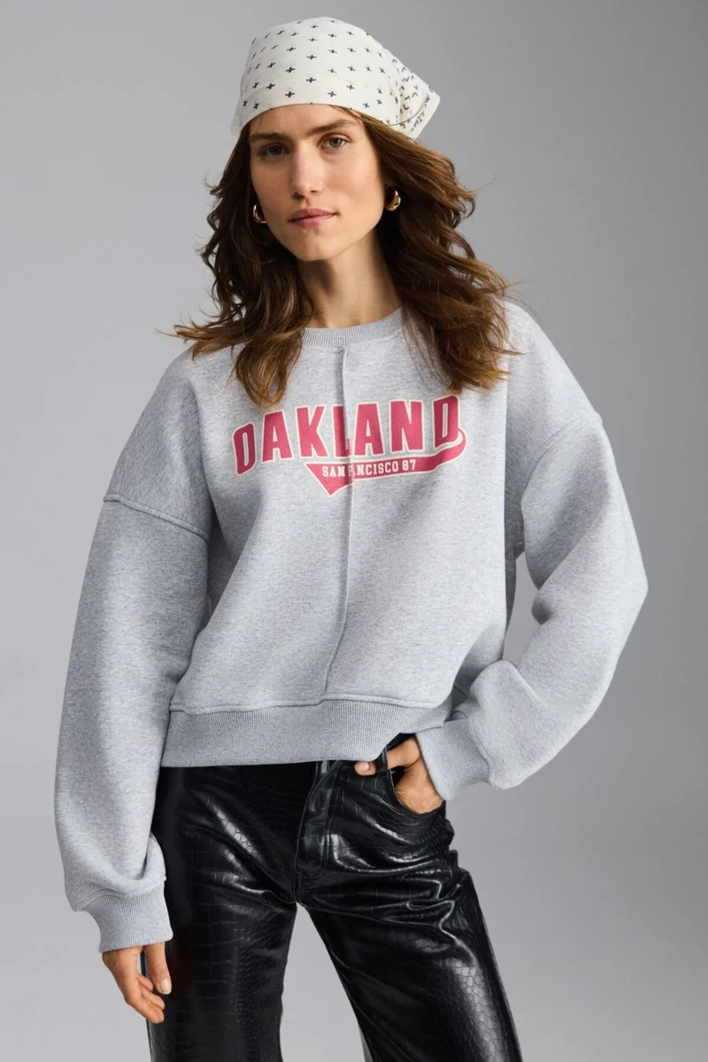 GRIMELANGE Daleska Women's Urban Themed Print Detailed Soft Organic Cotton Raised Regular Grey Melange Sweatshirt