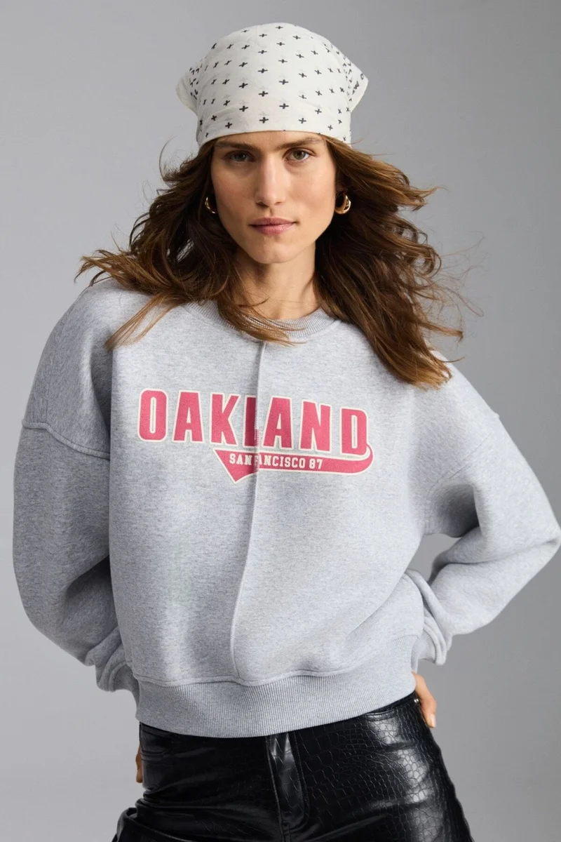 GRIMELANGE Daleska Women's Urban Themed Print Detailed Soft Organic Cotton Raised Regular Grey Melange Sweatshirt