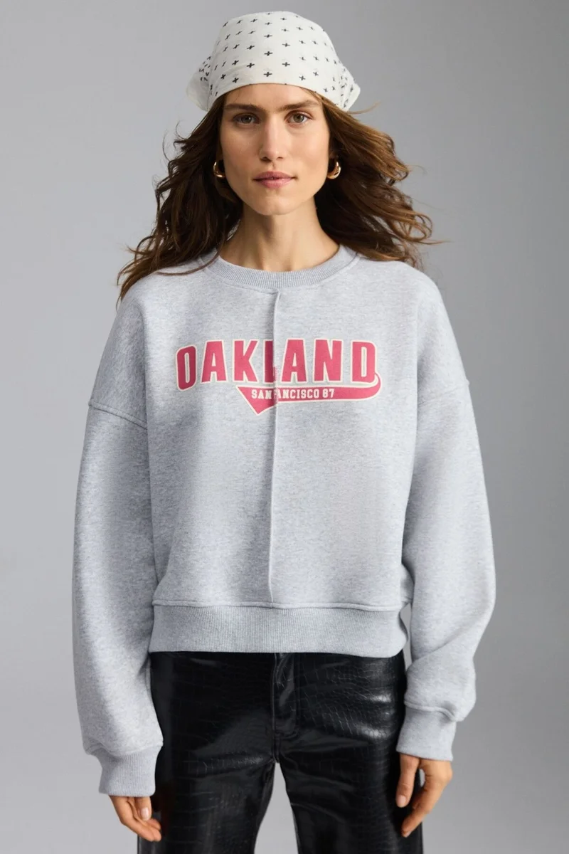 GRIMELANGE Daleska Women's Urban Themed Print Detailed Soft Organic Cotton Raised Regular Grey Melange Sweatshirt