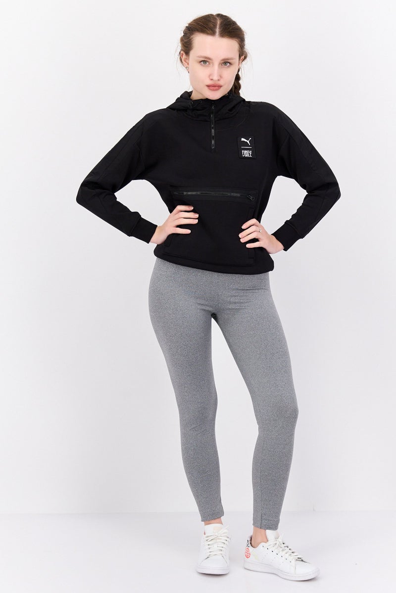 PUMA هودي رياضي نسائي بأكمام طويلة مناسب في الهواء الطلق، أسود - Image 4