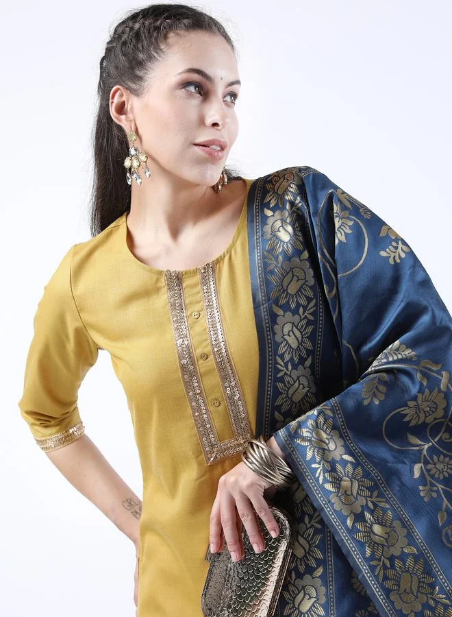 كيتش Sequin Embroidered Kurta and Palazzo with Floral Texture Dupatta Set by Styli