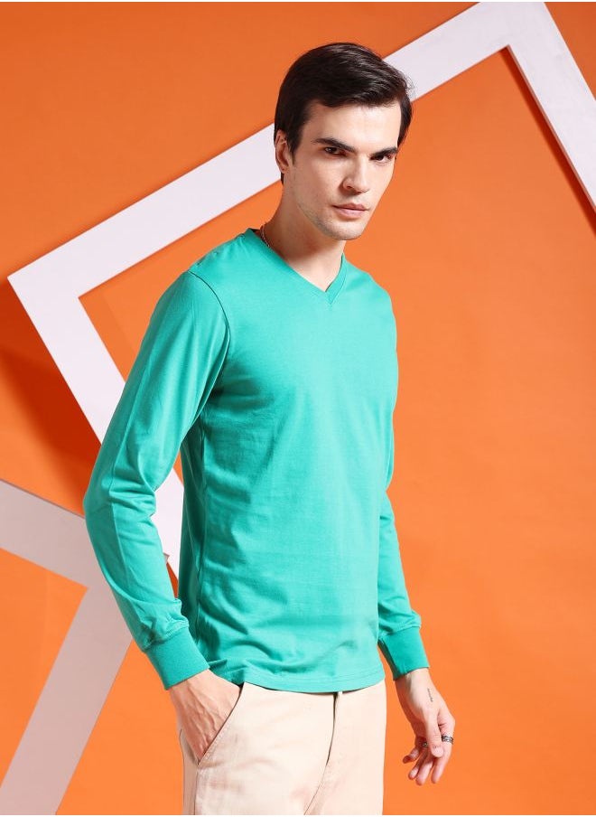 The Indian Garage Co Men Slim Fit Solid V-Neck Tshirt  - Image 3
