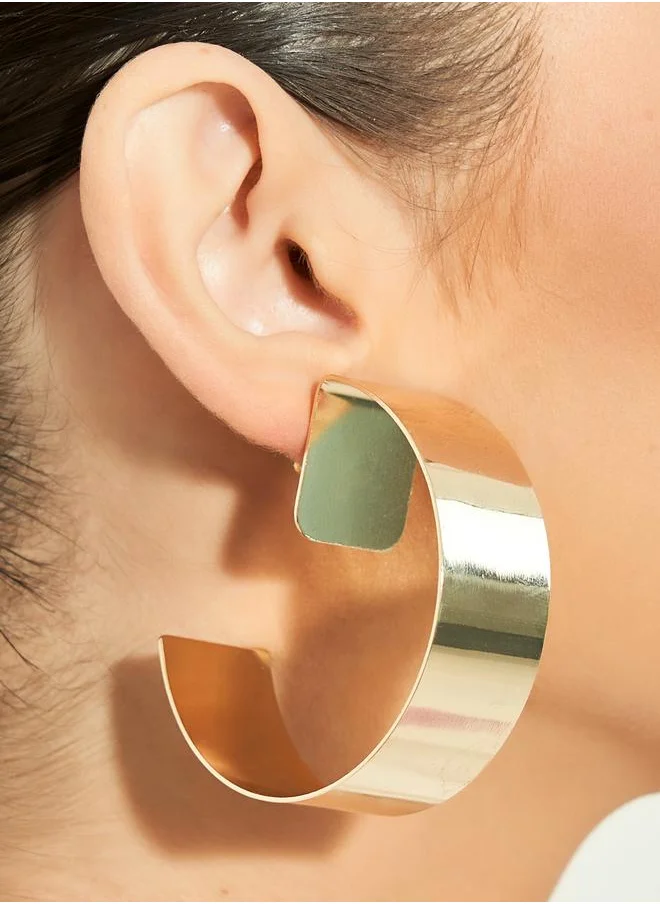 Styli Plain Earrings with Pushback Closure