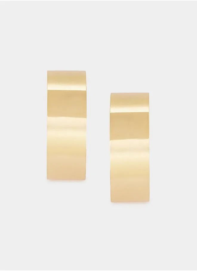 Styli Plain Earrings with Pushback Closure