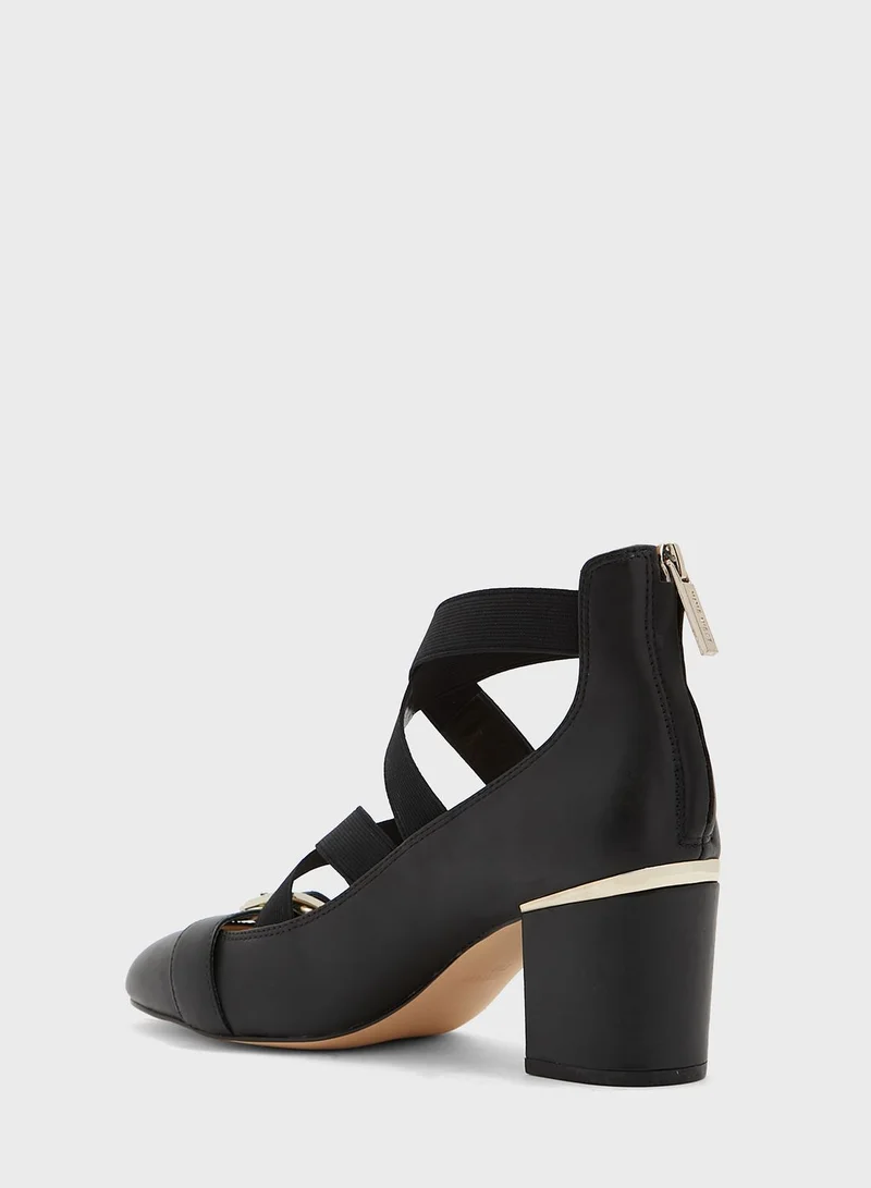 NINE WEST Andrew Sandals