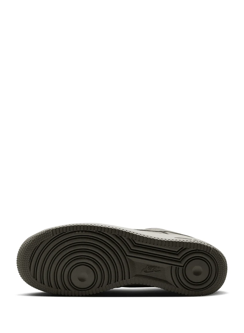 Nike Air Force 1 ’07 Lv8 Ess+