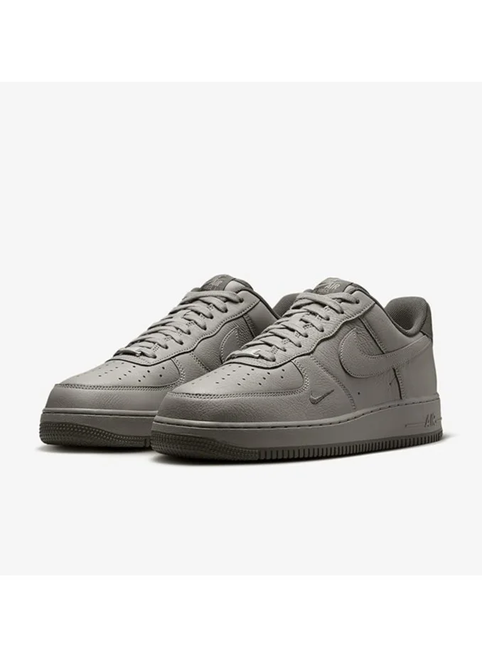 Nike Air Force 1 ’07 Lv8 Ess+