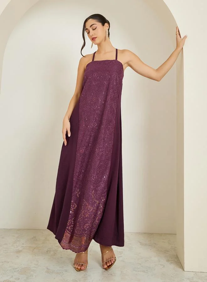 أميرة طقم عباية برغندي مزينة مع فستان داخلي