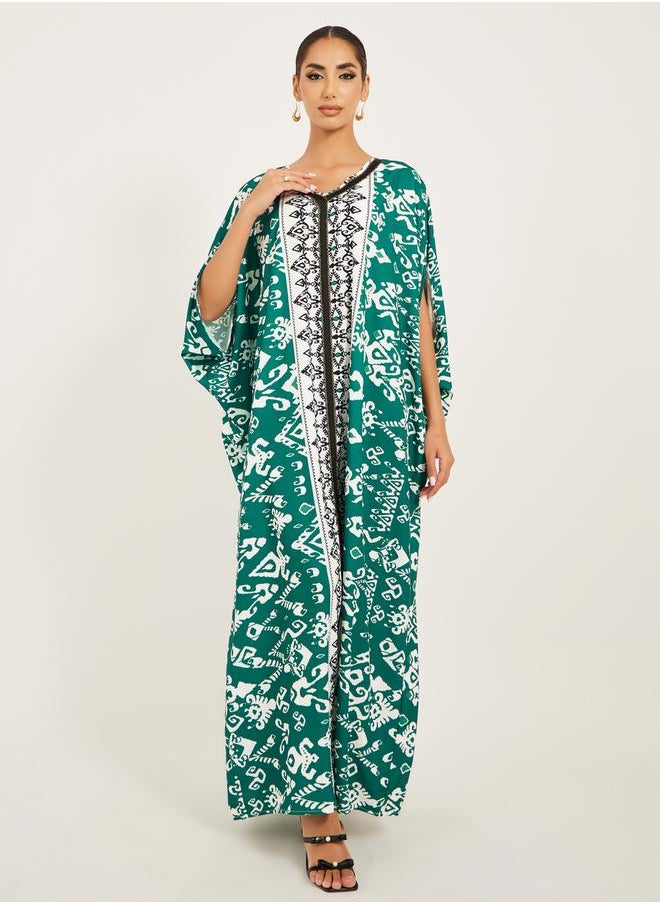 Styli - Aztec print jalabiya with panel print at centre front and lace trims at neck and center front - Image 1