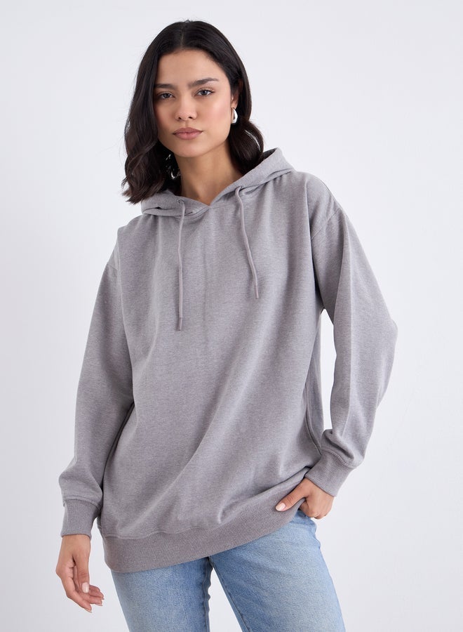 Styli Grey Longline Slogan Print Hoodie - Image 3