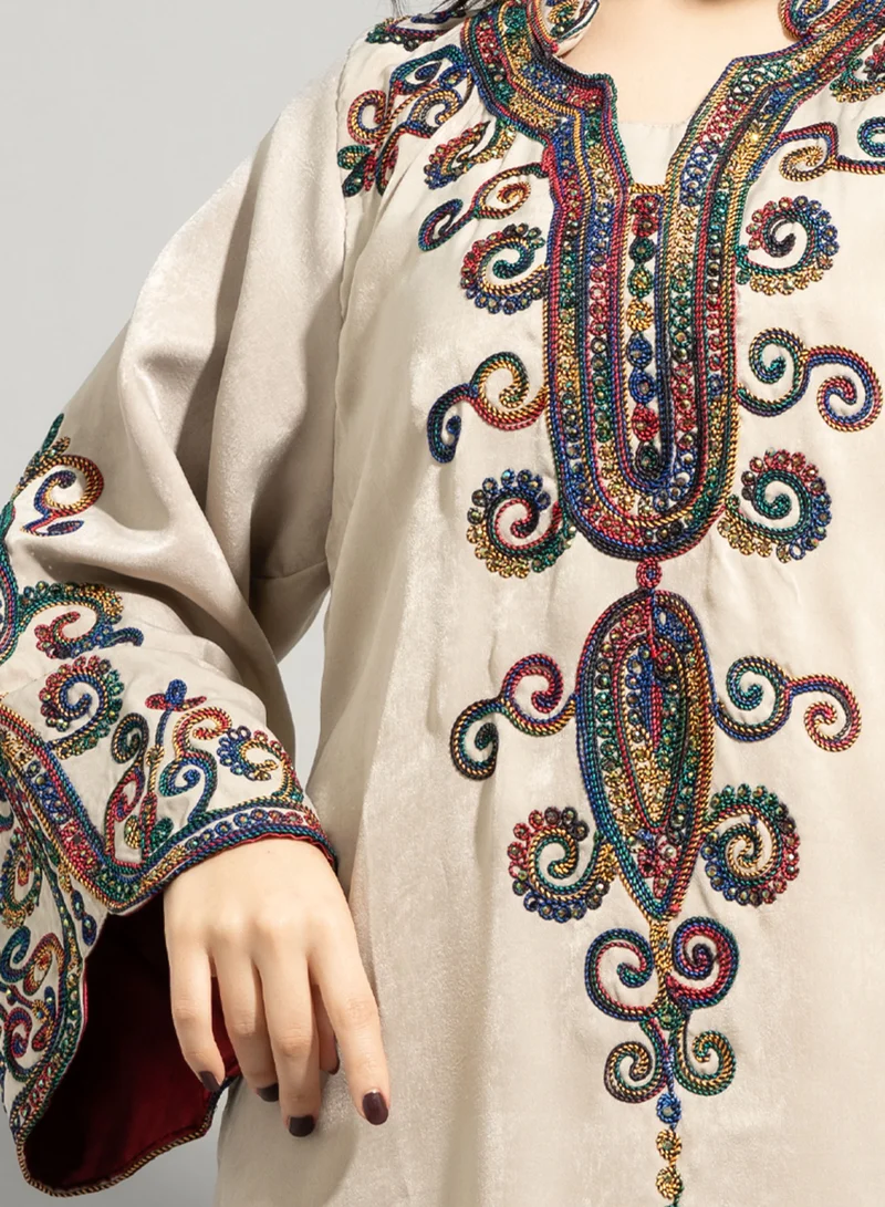 IKKXA Solid Embroidery Elegant Jalabiya IN1637 Beige