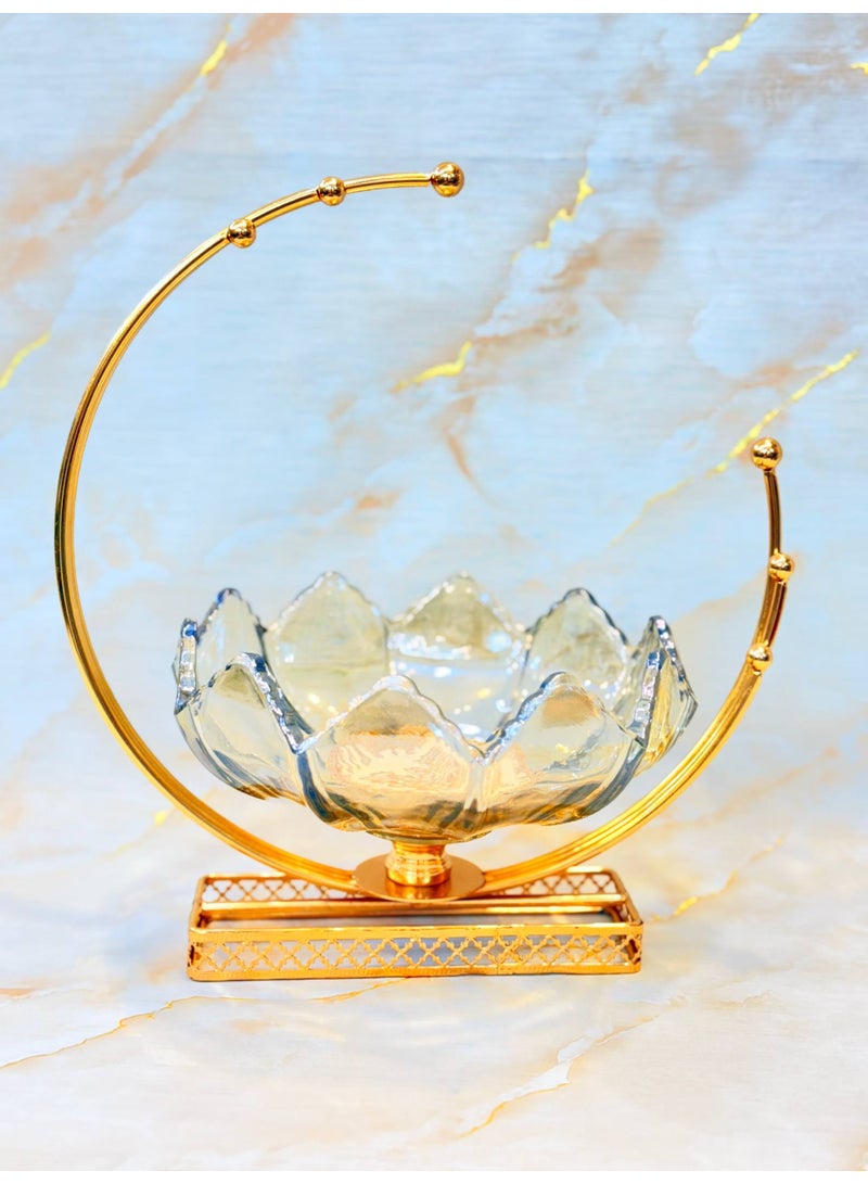 Bonbonniere and gold plate, crystal plate on a gold crescent-shaped stand - Image 2