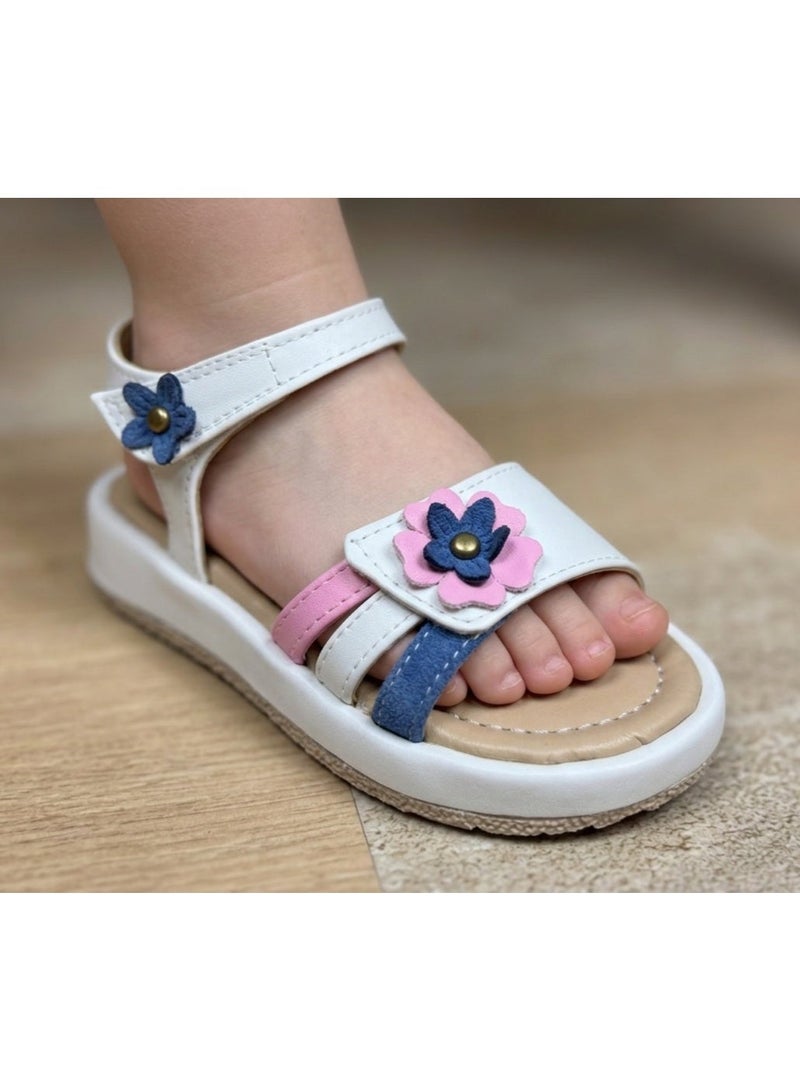 صندل بناتي بتصميم زهور رقيق - Image 2