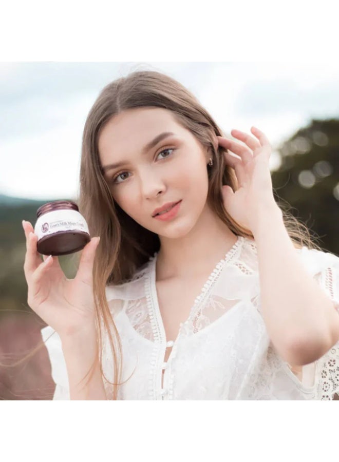 Skin Nutrient Goat's Milk Magic Touch Moisturizing Face Cream - Image 4