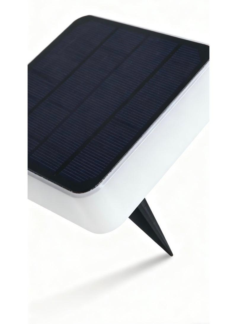 Vmax Solar Garden Light Outdoor Stake Lamp 5V 1.5W, IP65 Waterproof Pathway Light with SMD LED, Warm Light, 10–12H Working Time, 141×141×130mm - Image 2