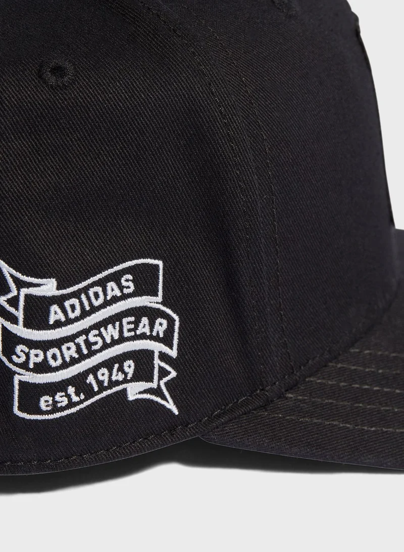 adidas كاب بشعار الماركة