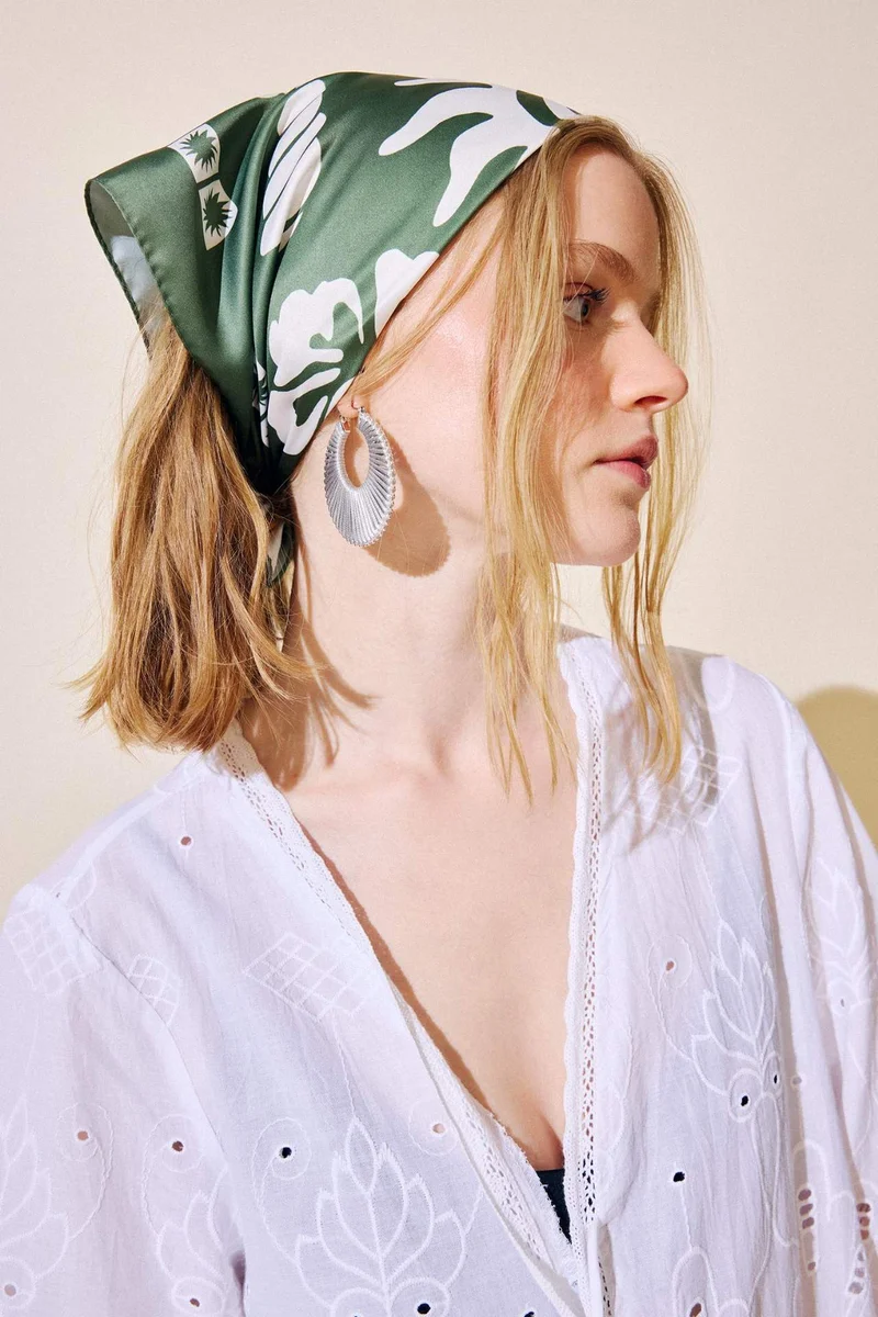 ديفاكتو Woman Printed Satin Scarf