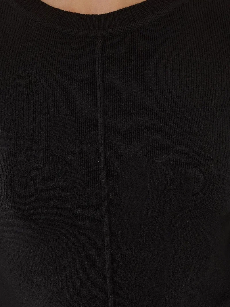 HICCUP Basic Crew Neck KnitTop
