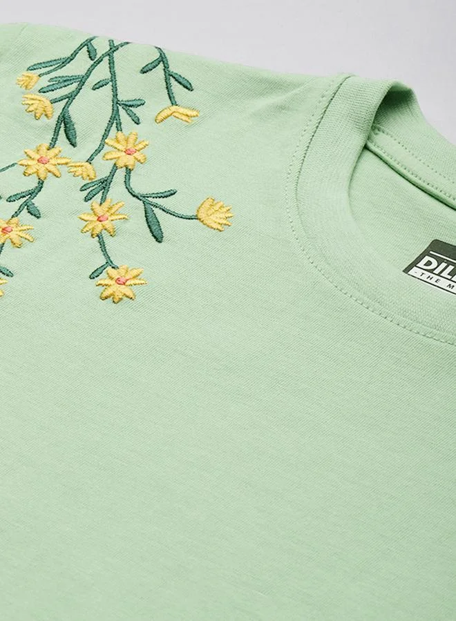 ديلينجر تيشيرت نسائي بياقة دائرية وقصة عادية