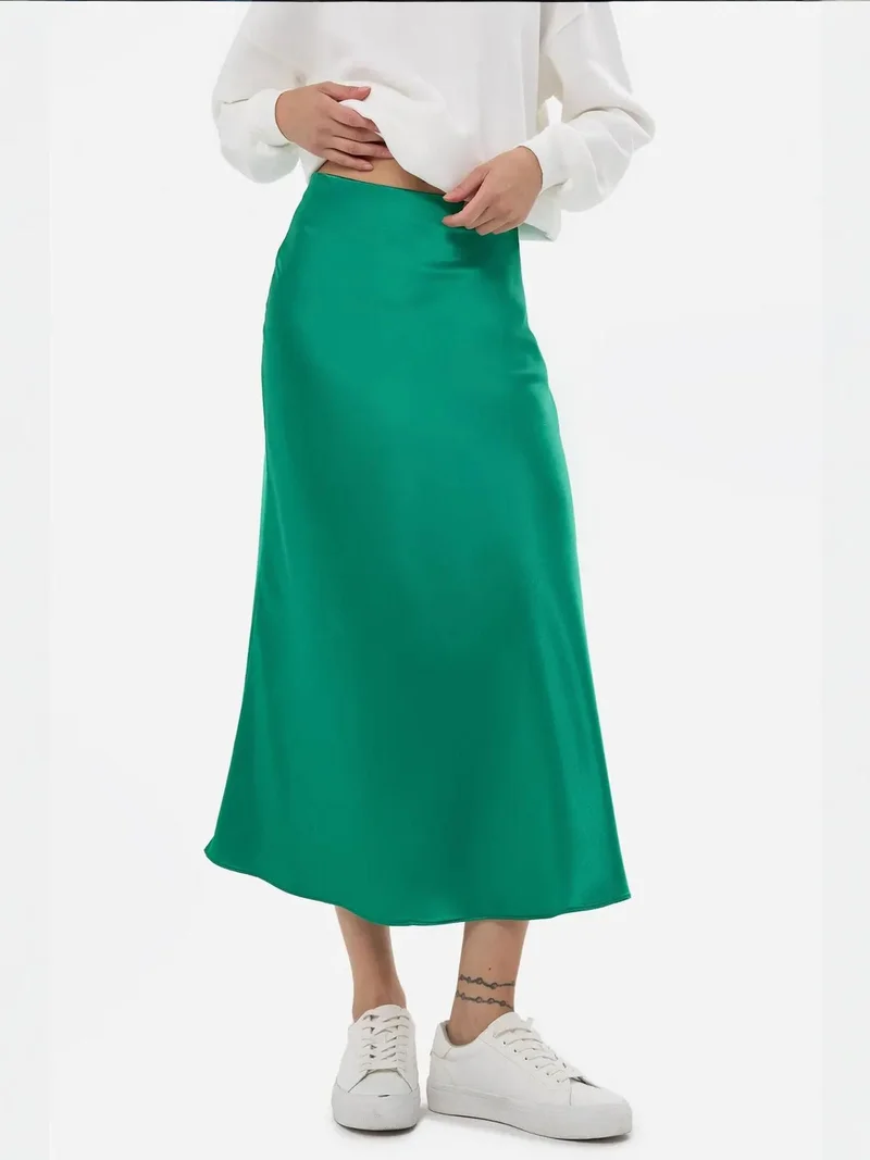 زوبعة تنورة ميدي ساتان بخصر مرتفع