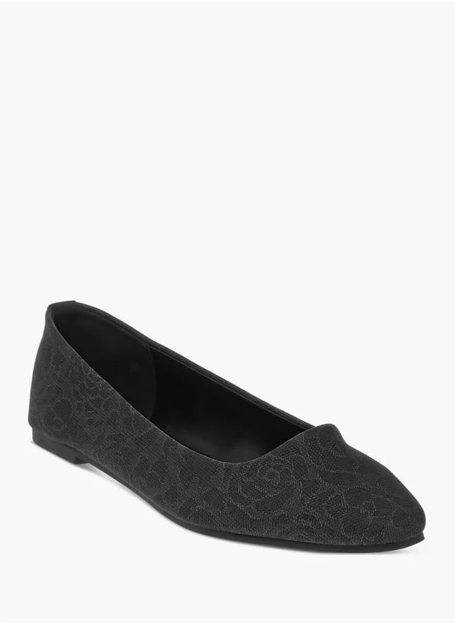 فلورا بيلا من شو إكسبرس Women Floral Textured Slip-On Ballerina Shoes