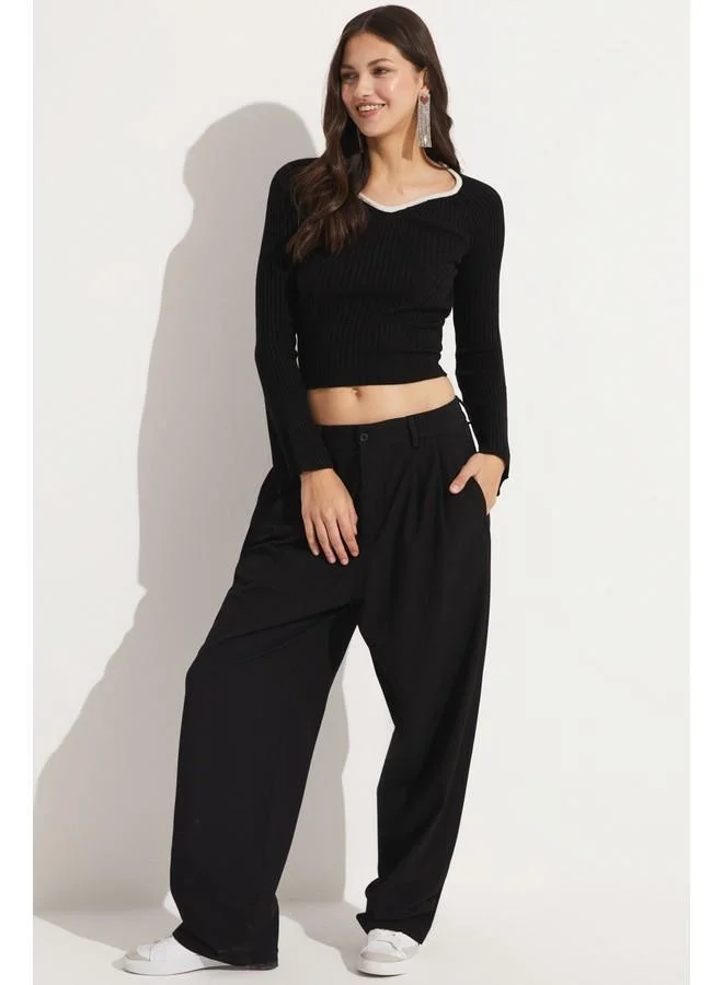 جون June Women Fitted V-Neck Spanish Sleeve Bias Detailed Knitwear Sweater Black - Ecru
