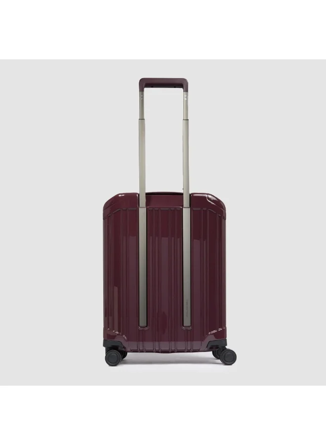 بيكوادرو حقيبة سفر Piquadro BV4425PQL للمقصورة مقاس 20 بوصة | حقيبة كابينة بهيكل صلب من البولي كربونيت (PC) مع قفل TSA، منفذ USB-C، و4 عجلات مزدوجة دوارة